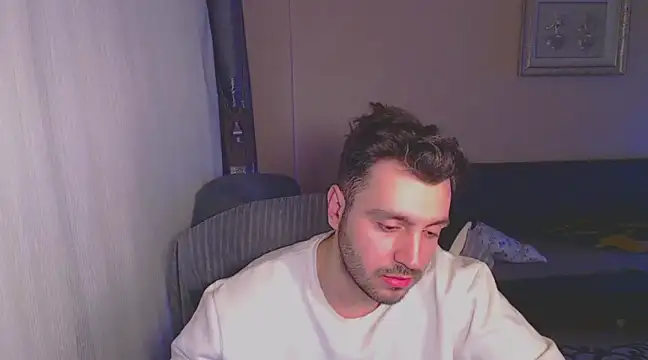 Snapshot of handsomeee04 chatting on 5, 3, 2025 handsomeee04 online show from 5, 3, 2025