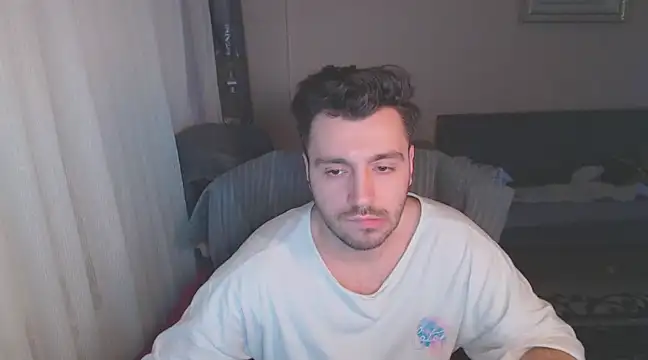 Snapshot of handsomeee04 chatting on 10, 3, 2025 handsomeee04 online show from 10, 3, 2025