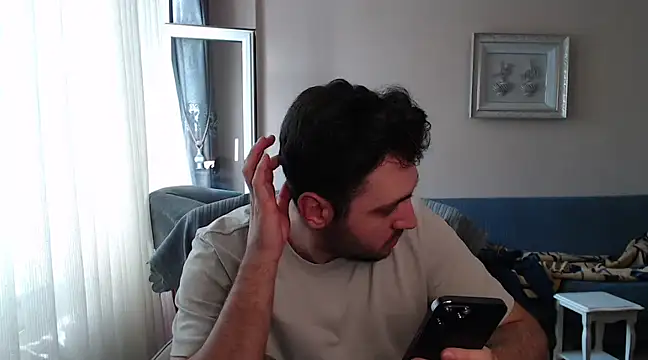 Snapshot of handsomeee04 chatting on 16, 3, 2025 handsomeee04 online show from 16, 3, 2025