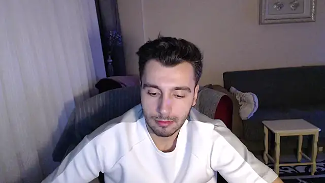 Snapshot of handsomeee04 chatting on 22, 9, 2025 handsomeee04 online show from 22, 9, 2025