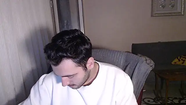 Snapshot of handsomeee04 chatting on 18, 10, 2025 handsomeee04 online show from 18, 10, 2025