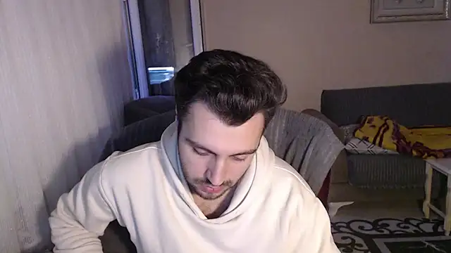 Snapshot of handsomeee04 chatting on 19, 10, 2025 handsomeee04 online show from 19, 10, 2025