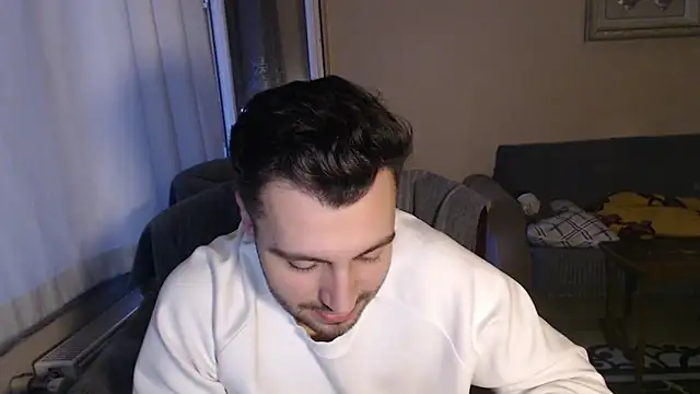 Snapshot of handsomeee04 chatting on 1, 11, 2025 handsomeee04 online show from 1, 11, 2025