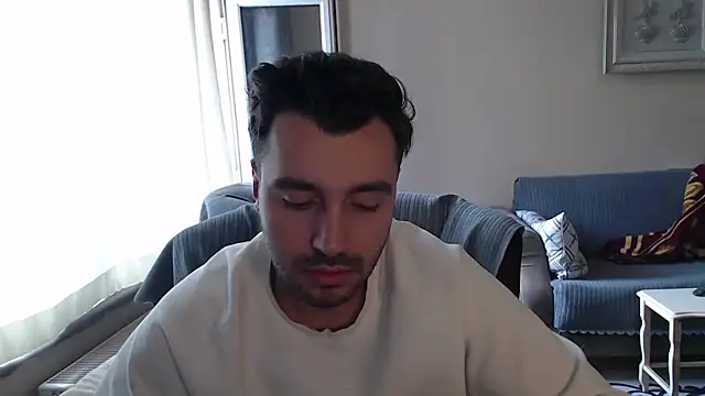 Snapshot of handsomeee04 chatting on 8, 11, 2025 handsomeee04 online show from 8, 11, 2025