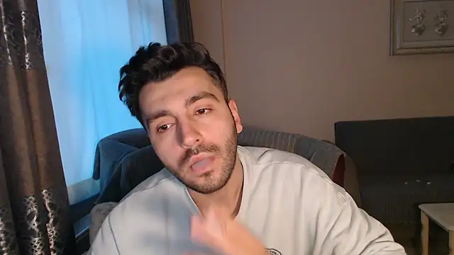 Snapshot of handsomeee04 chatting on 11, 11, 2025 handsomeee04 online show from 11, 11, 2025