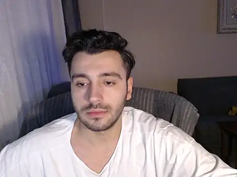 Snapshot of handsomeee04 chatting on 15, 11, 2025 handsomeee04 online show from 15, 11, 2025