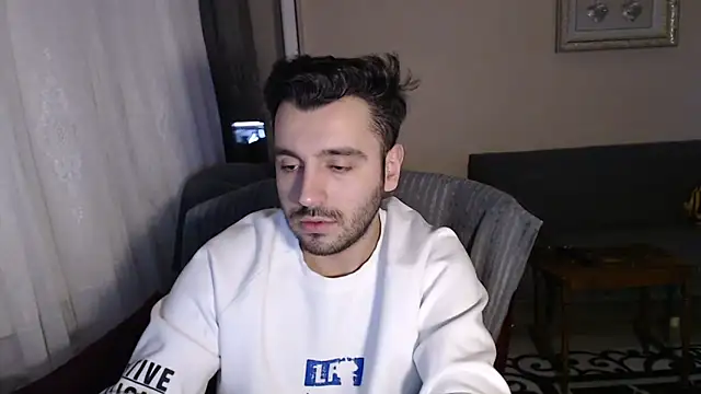 Snapshot of handsomeee04 chatting on 18, 11, 2025 handsomeee04 online show from 18, 11, 2025