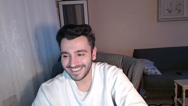 Snapshot of handsomeee04 chatting on 24, 11, 2025 handsomeee04 online show from 24, 11, 2025