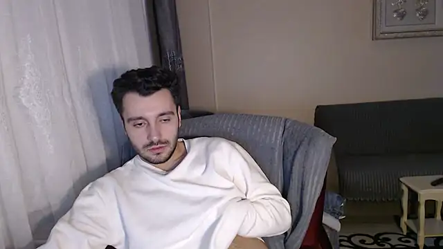 Snapshot of handsomeee04 chatting on 25, 11, 2025 handsomeee04 online show from 25, 11, 2025