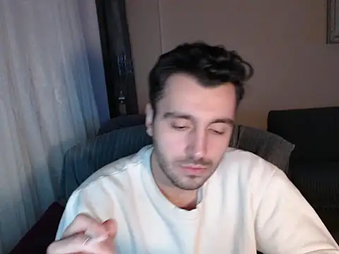 Snapshot of handsomeee04 chatting on 26, 11, 2025 handsomeee04 online show from 26, 11, 2025