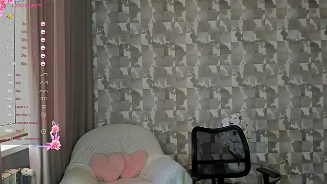 Snapshot of Lovely_Lure chatting on 21, 1, 2025 Lovely Lure online show from 21, 1, 2025