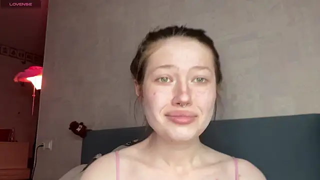 eva varnerr online show from 4, 4, 2026