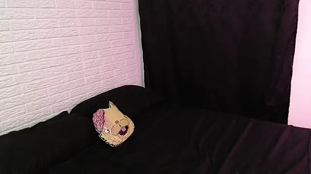 rousstattoo online show from 21, 1, 2025