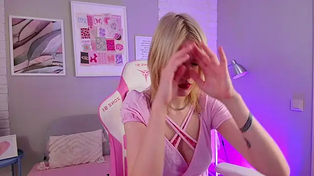 NellieLoyns online show from 14, 3, 2025