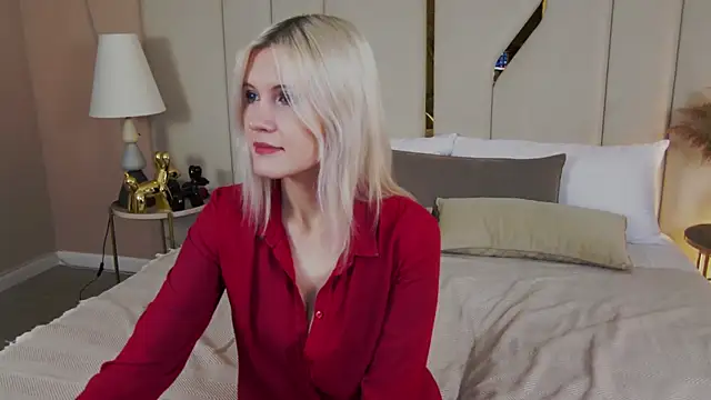 Snapshot of NellieLoyns chatting on 28, 2, 2026 NellieLoyns online show from 28, 2, 2026