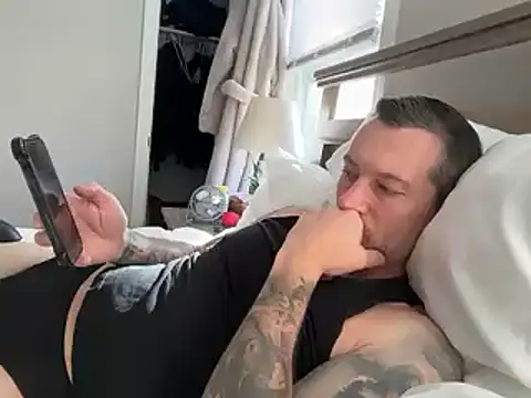 Snapshot of moon-boy chatting on 6, 11, 2025 moon-boy online show from 6, 11, 2025