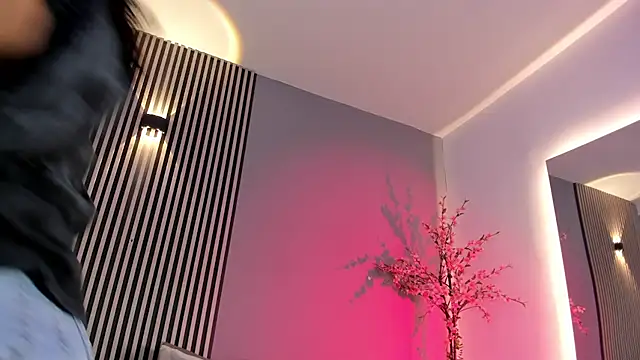 GysellHanson online show from 6, 3, 2026