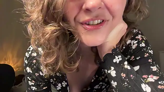 leahsparkles online show from 30, 4, 2026