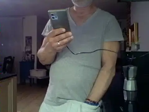 kevincumporn online show from 1, 3, 2025