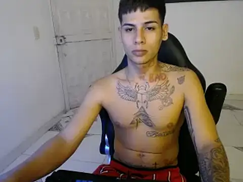 Clyde019 online show from 1, 1, 2025