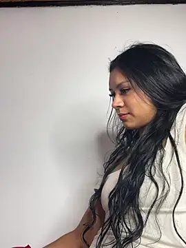 Snapshot of Charlotemonroe chatting on 8, 3, 2025 Charlotemonroe online show from 8, 3, 2025