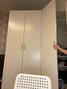 Cuteroxyfoxy online show from 22, 10, 2025