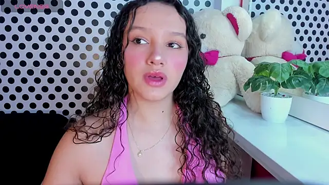 Snapshot of LucyLovelyy chatting on 20, 1, 2025 LucyLovelyy online show from 20, 1, 2025