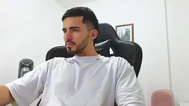 Massimoo 07 online show from 7, 1, 2025