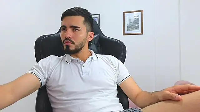 Massimoo 07 online show from 3, 2, 2025