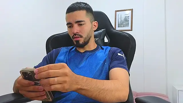 Massimoo 07 online show from 5, 3, 2025