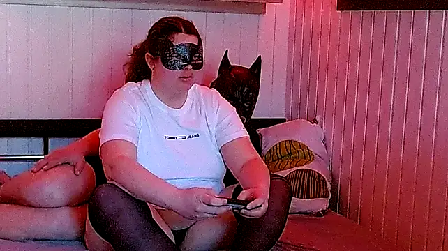 Snapshot of SuzyUndStrolch chatting on 3, 3, 2025 SuzyUndStrolch online show from 3, 3, 2025