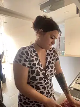 Snapshot of Sophia_cyrus11 chatting on 5, 1, 2025 Sophia cyrus11 online show from 5, 1, 2025