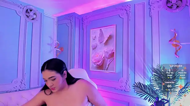 stefany duque1  online show from 9, 11, 2025