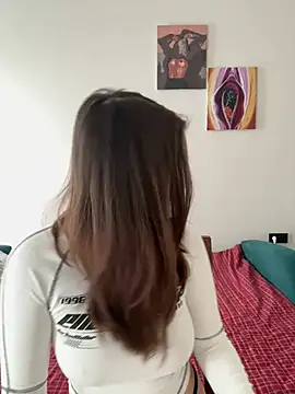 Sabrina shells online show from 3, 4, 2026