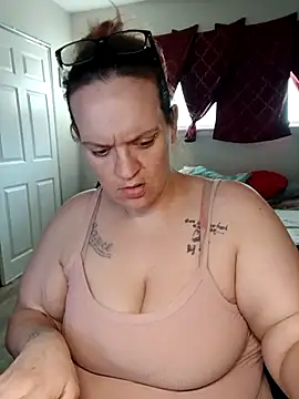 Snapshot of cloudy_couple444 chatting on 5, 10, 2025 cloudy couple444 online show from 5, 10, 2025