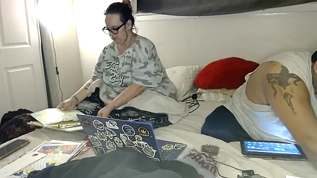 cloudy couple444 online show from 30, 11, 2025