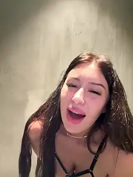 Snapshot of AndreaMood chatting on 27, 2, 2025 AndreaMood online show from 27, 2, 2025