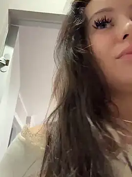 Snapshot of AndreaMood chatting on 28, 2, 2025 AndreaMood online show from 28, 2, 2025