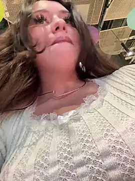 Snapshot of AndreaMood chatting on 3, 3, 2025 AndreaMood online show from 3, 3, 2025