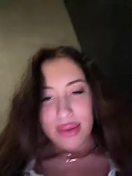 Snapshot of AndreaMood chatting on 7, 3, 2025 AndreaMood online show from 7, 3, 2025