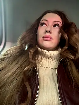 Snapshot of AndreaMood chatting on 29, 9, 2025 AndreaMood online show from 29, 9, 2025