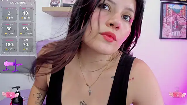 Carolina Burninng online show from 2, 10, 2025