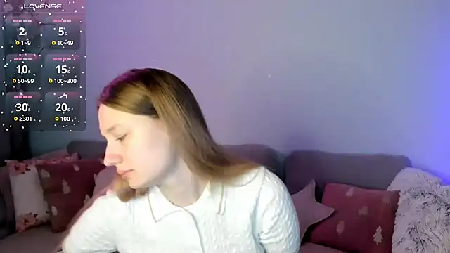 Snapshot of Haley_Vixen chatting on 12, 5, 2026 Haley Vixen online show from 12, 5, 2026