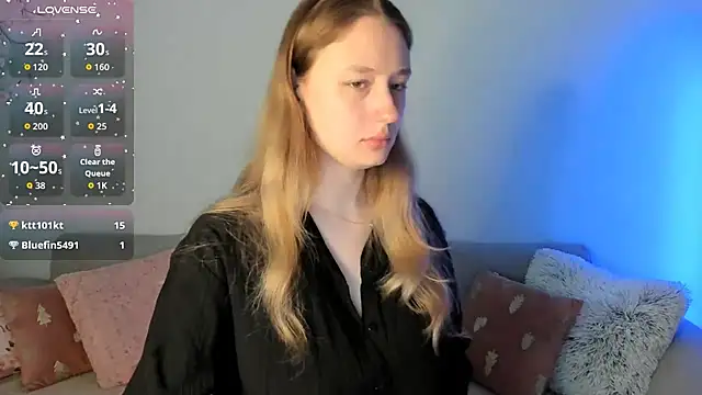 Snapshot of Haley_Vixen chatting on 19, 5, 2026 Haley Vixen online show from 19, 5, 2026