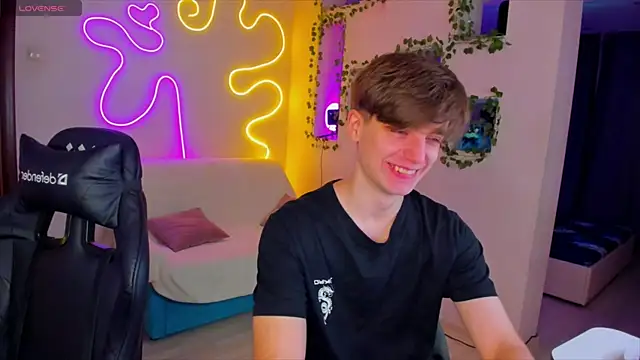 RobertAndLinela online show from 21, 1, 2025