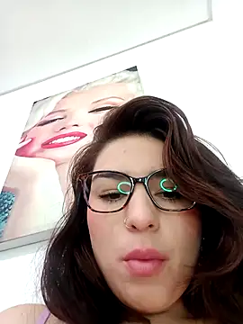 VictoriaMolina online show from 9, 11, 2025