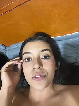 Snapshot of MikeAndJessy chatting on 11, 3, 2025 MikeAndJessy online show from 11, 3, 2025