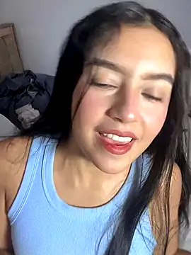 Snapshot of MikeAndJessy chatting on 5, 11, 2025 MikeAndJessy online show from 5, 11, 2025