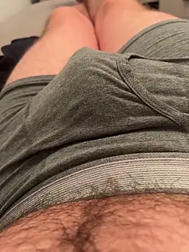 Snapshot of 22TT2295 chatting on 6, 3, 2025 22TT2295 online show from 6, 3, 2025