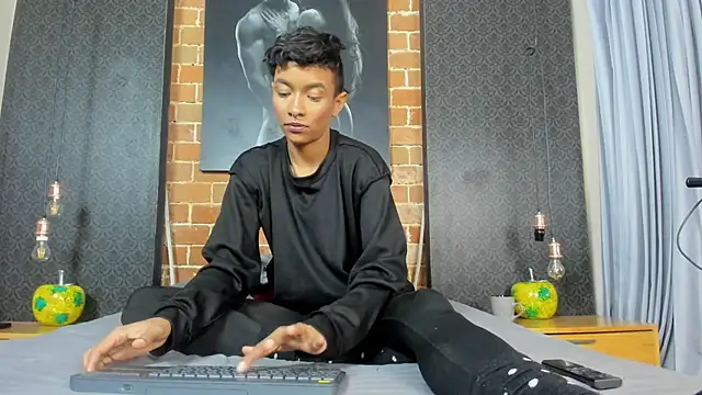 AntonAndSofii online show from 19, 1, 2025